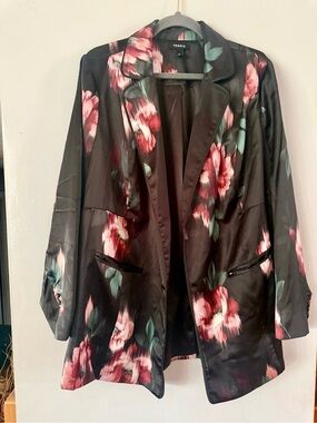 TORRID Black Floral Satin Open Front Relaxed Blazer 3X Plus Size Lined Jacket